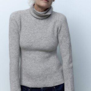 NWT High Neck Knit Sweater | Turtleneck